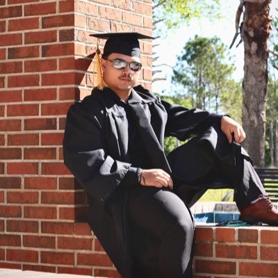 RealKyleMetiam's profile picture. Warner University Alumni 🦁 | B.A in Accounting | B.A in Finance