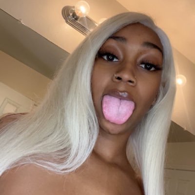 18 plus 😈💕🌹mother to a princess doing collab nd meetups 💕FaceTime squirting 💦 hit my inbox if you down🥰💕🫦