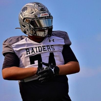 CO '28
Liberty middle school (TX)|OT|Height:5'10½|Weight:235|Bench:205|Squat:290|☎️956-603-9732