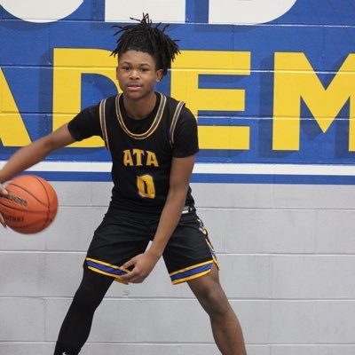 Christian ✝️ Dearborn Advanced Tech men’s varsity basketball | 5’10 160| COMBO GUARD | 3.5 GPA| Class of 2026|2x All DMAC. Email: josephdefoe8@gmail.com