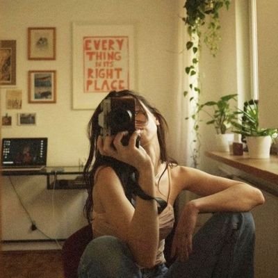 memories_card's profile picture. 