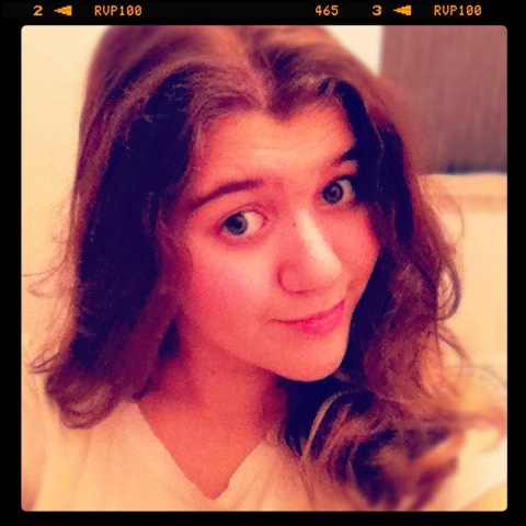 I'm a girl who likes to have fun :)
 and I love Justin Bieber !
 NEVER SAY NEVER :)