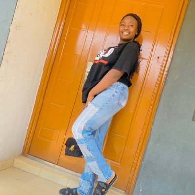 opec_s's profile picture. A small girl with big God💪🏻 young mooma of one💋💋 A fashion designer & baker🤗 self lover💕💕💕💕.
