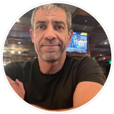 Periodista. Director ejecutivo en @quintoelab Antes editor en @ExpansionMx, @CNNMex, @Reforma