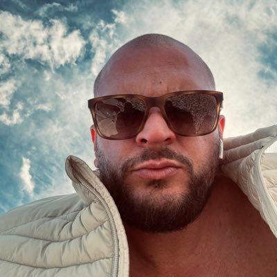 shpet62408's profile picture. 