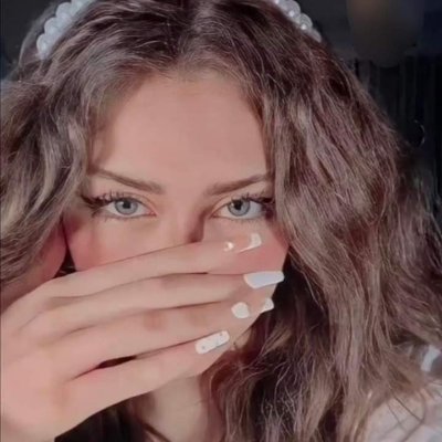 aseelkh2001's profile picture. قد أنسى كل شيء، باستثناء أثر الحنية التي عاملني بها أحدهم في أيامي الصعبة  ...❤️