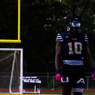 •2026 | 3.0 gpa | 5'11 | 201.4 Ibs | inside linebacker | squat: 405 | bench: 295 | clean: 235 | 80+ tackles |jerry0dixon0@outlook.com | 1st team all region