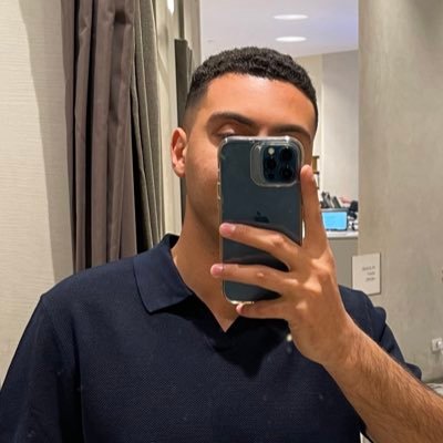 MohamedMon23's profile picture. 