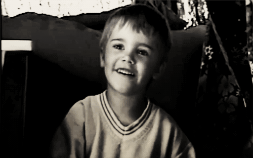 Apaixonada por aquele garoto de uma cidade pequena mas de um sonho grande, @justinbieber minha inspiração *-*
Belieber ontem, hoje e sempre! rawr, me segue? :3