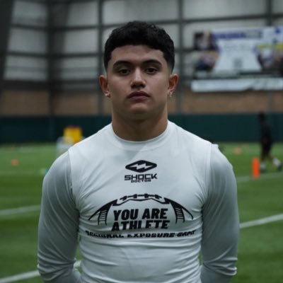 Riverside Brookfield H.S, IL 16Y/O GPA: 2.9 Football:RB 5’9 175Lbs email: damianh.rent@yahoo.com hudl:https://t.co/wBAu0GhDiI