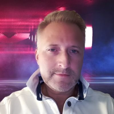 AlexSwanDesign's profile picture. designer