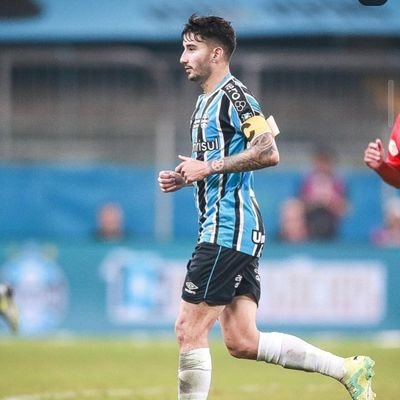 Grêmio y jugador de Paraguay 🇧🇼🇵🇾
grêmio e jogador de Paraguai 
casado + filho = amor 💙