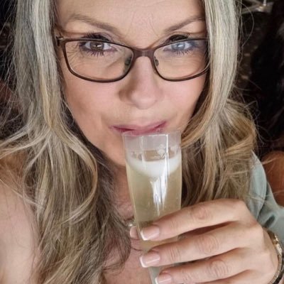 Daniell93872370's profile picture. I’m a woman on my own and I believe there are more than I expect 🌍