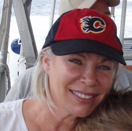 MissLapopp's profile picture. Lover of things well written