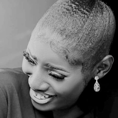 Daughter,sister,poet and a friend
😋😋😋😋😋😋
Eyen Efik