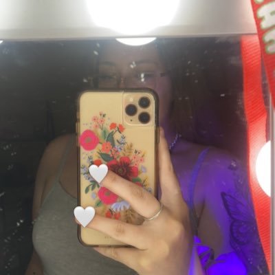 18+ content! 😈 sub to my OF for more content & 1 on 1 chats🥵