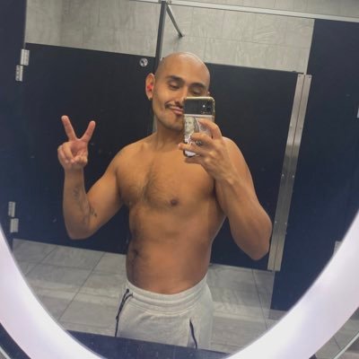 larazasexxx's profile picture. . 🥵⚔️🍆💦👅 👃🏾