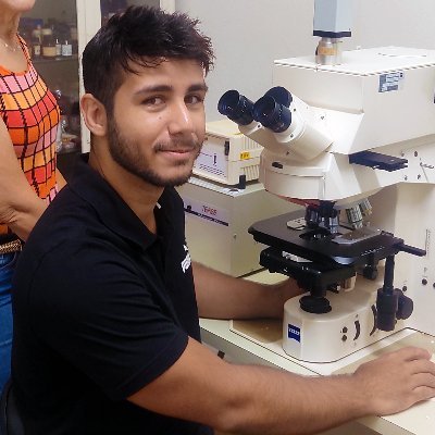 Biologist and MSc in Genetics.
Enthusiast of chromosome research.
Professor of genetics at Unigranrio Afya University.