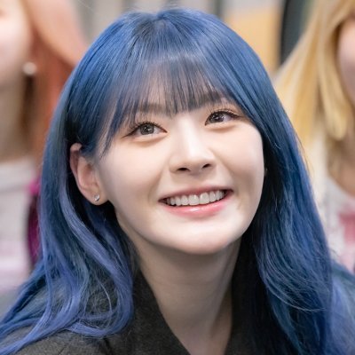 she/her, 22, here to join swith twitter!
my youtube channel is @ stayccomplex !