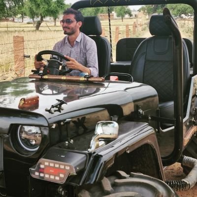 TrVivekPoonia's profile picture. Maths Teacher.