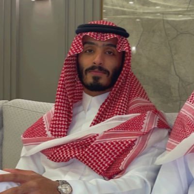 أنا يعرفني الكثير لكين أحب الحياة