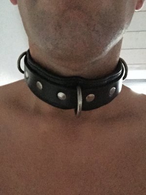 Sklave und Eigentum von @Herrin_ELISA90
wieder im KG seit 07/07/25 für meine HERRIN