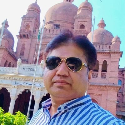 I am Marketing Consultant, love travelling ..