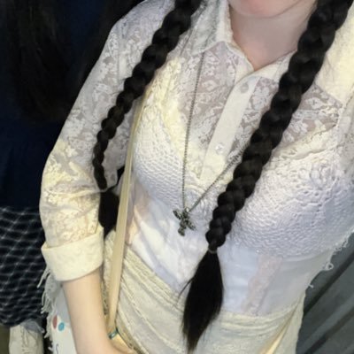 sansomogurin's profile picture. 