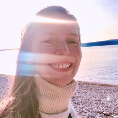creative director https://t.co/yJ3l34NgE6 ✷ designer ✷ artist // generative, 1/1 NFTs, AI,... ✷ creating magic in Web3 & beyond