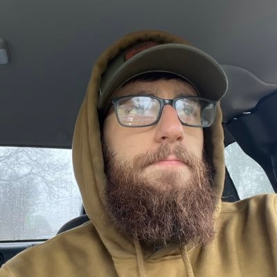You can call me rabbi or Josh. Head Shalomie, Foul mouth, worse gameplay. COME CHILL WITH US https://t.co/7yCFJLxQi9 POWERED BY DOTZY DESIGNS