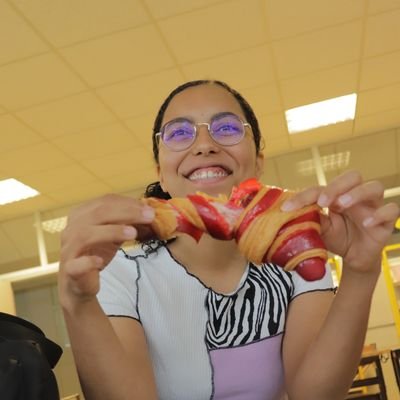 ( ‾́ ◡ ‾́ ) Amoureuse de culture japonaise et de mangas, je m'évade avec la gastronomie et la pâtisserie. Rejoignez-moi dans cette aventure !
