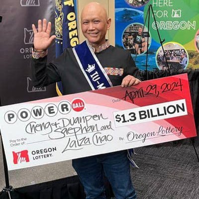 i am Cheng Charlie Saephan and i am an immigrant from Laos,i live in Portland Oregon with my wife and two young children,i won the sum of $1.3 billion Powerball