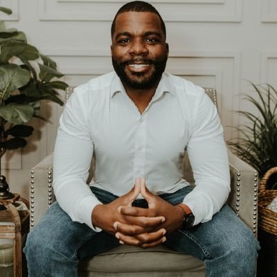 954realtor's profile picture. I Help People Buy, Sell, Rent, & Lease Properties 🏡 | Florida Real Estate Broker 🌴 | Husband | Father Of 2 | I Also Invest & Powerlift