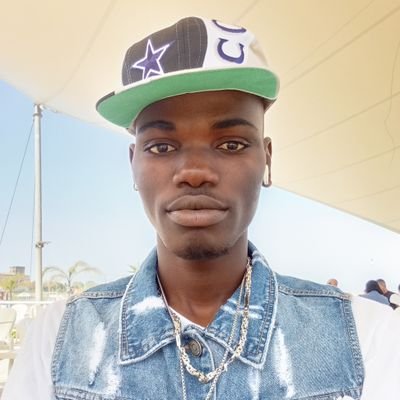 I'm ismaila Khan from the Gambia I'm friendly to everyone,Vivo a Tormina, parlo italiano e inglese, e mi piace studiare un'altra lingua viaggiando in altri paes