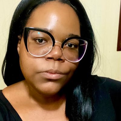 Millennial • Childfree • Music Lover 💜🎶 • Traveler ✈️🇧🇲🇦🇼🇭🇳🇲🇽🇵🇦🇮🇸🇨🇦