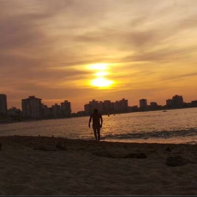 Hombre de mar
Disfrutar de lo que nos da Dios
Guía turístico Salinas