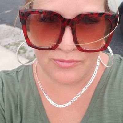 I am unapologetically me💙
Lover of music, cooking, and all outdoorsy things🌞
Indigenous
📌Somewhere in N. Wisconsin❤
#periscopeOG #northwoodsofwi