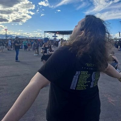 nathanparkhurs1's profile picture. Memes, Games, Gays, and mild tones of happiness.