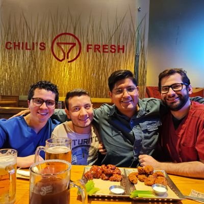 dhylan2208's profile picture. #Medicina Interna en 
Hospital de Clinicas La Paz Bolivia 

Residente en Oncologia Médica en #INCMNSZ