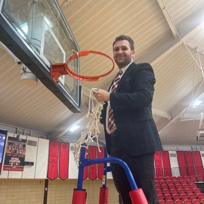 Head Women’s Basketball Coach/Athletic Director at Wabash Valley @WabashValleyWBB. Winningest WBB Program in the Country over Last 8 Years (224-18)