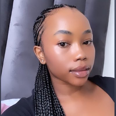 ora_molokwane Profile Picture