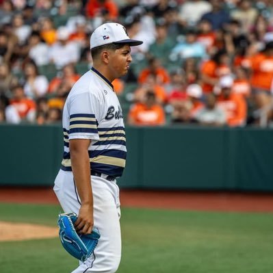 ‘26 - 956-615-3428 - John B Alexander - julio0722hdz@gmail.com - RHP - uncommitted -4.0 GPA -
