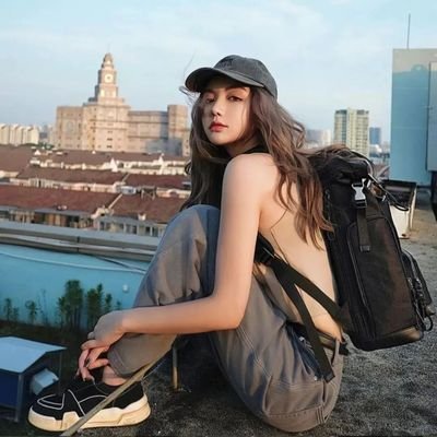Imogen1571874's profile picture. 
