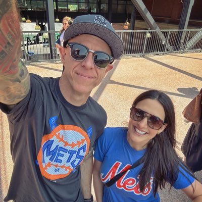 Hustling tees since '98, founder of @The7Line, and future owner of the Mets.