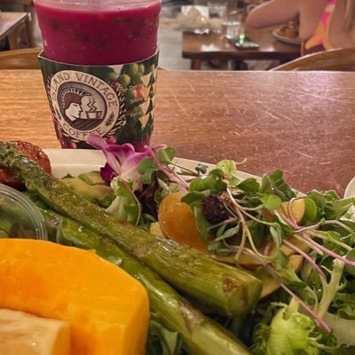 coco1925hello's profile picture. 🏝️🛫