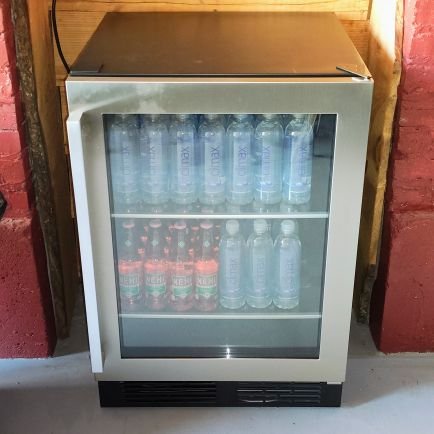 Distributor of Climax Spring Water and Sprecher Gourmet Soda in 9 Southeastern Kentucky Counties and parts of Buchannan, Dickinson and Wise Counties VA