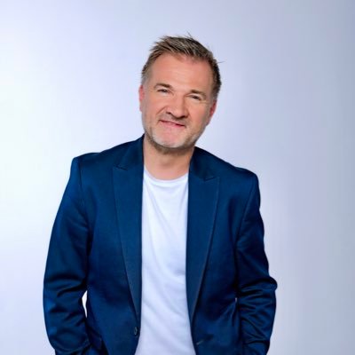 Directeur adjoint des programmes jeux et divertissements de France TV - Compte perso