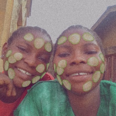 tizzykeee's profile picture. Twinnie