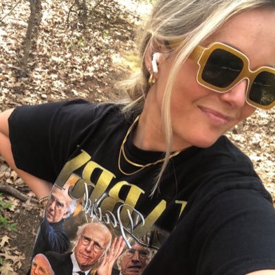 mad_griz's profile picture. all you have is your fire ⚡️professional yapper — penne alla vodka connoisseur — perpetually in my own world // formerly political consulting + Brown