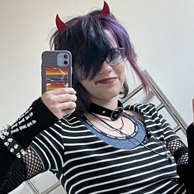 The_TimeBox_Sys's profile picture. I’m a little bit insane!
AuDhd :)
They/them
I make edits here: https://t.co/ukrBsShxPU
~~~
Skit channel! ↘️